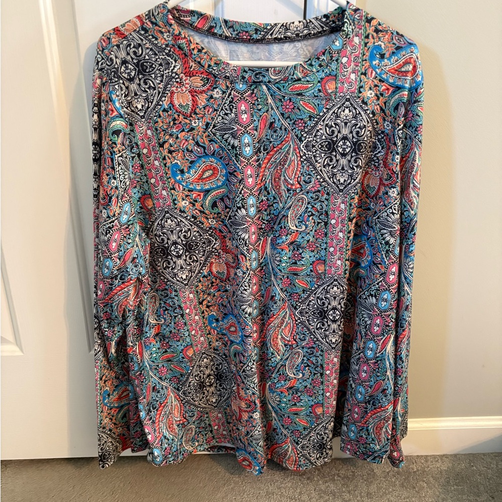 Women’s Long Sleeve Paisley Print Top in Teal & Pink